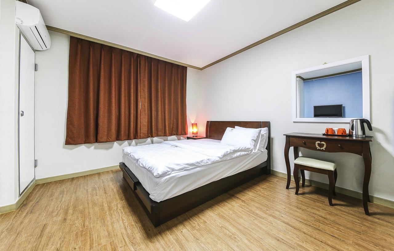 Crystal Residence Hotel Теджън Екстериор снимка